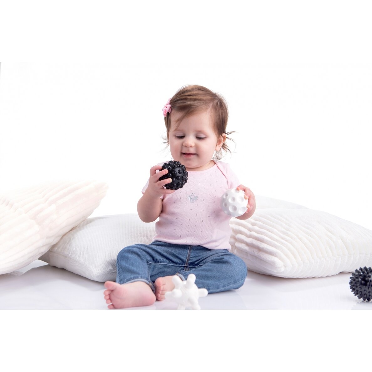 Kamuoliukai sensoriniam vystymui Tullo, juoda- balta, 4 vnt.