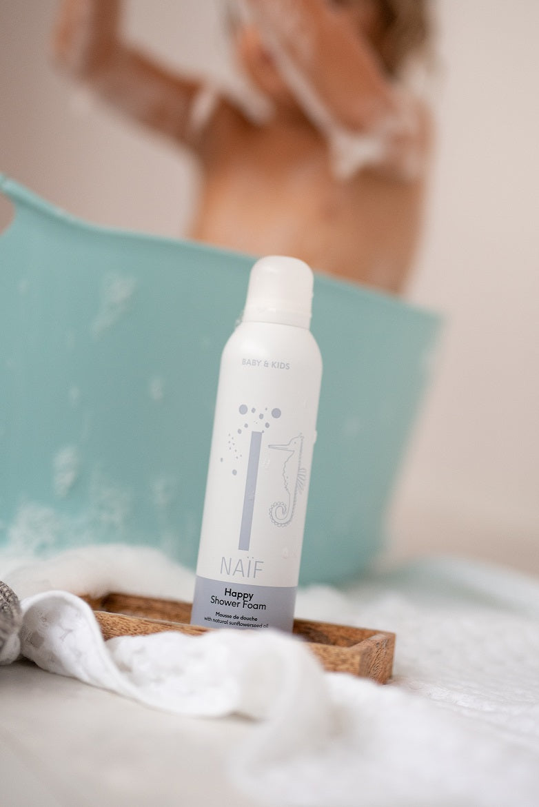 Naïf Baby & Kids putojančios vonios putos visų tipų odai 200ml